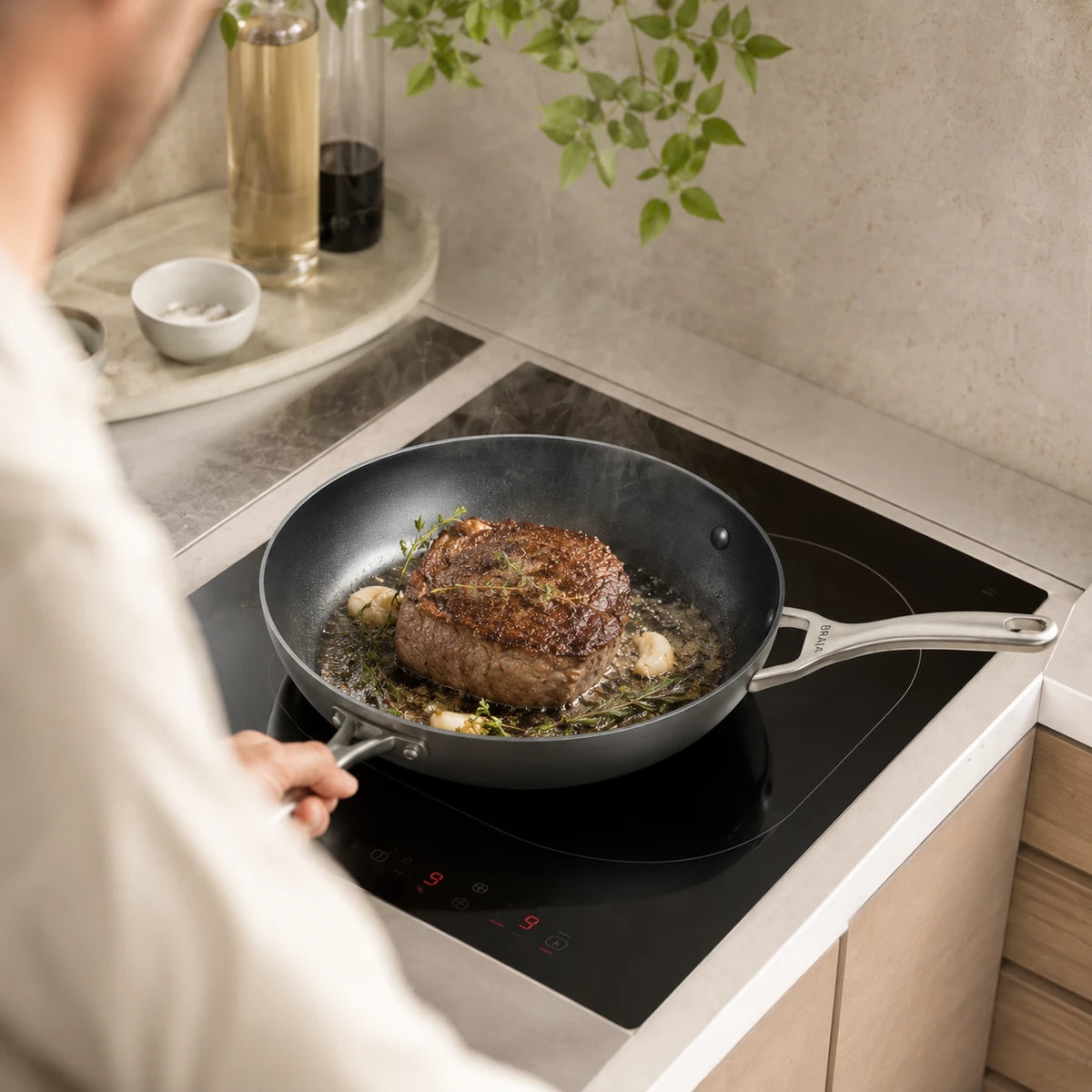 Hybrid Carbon Steel Pan